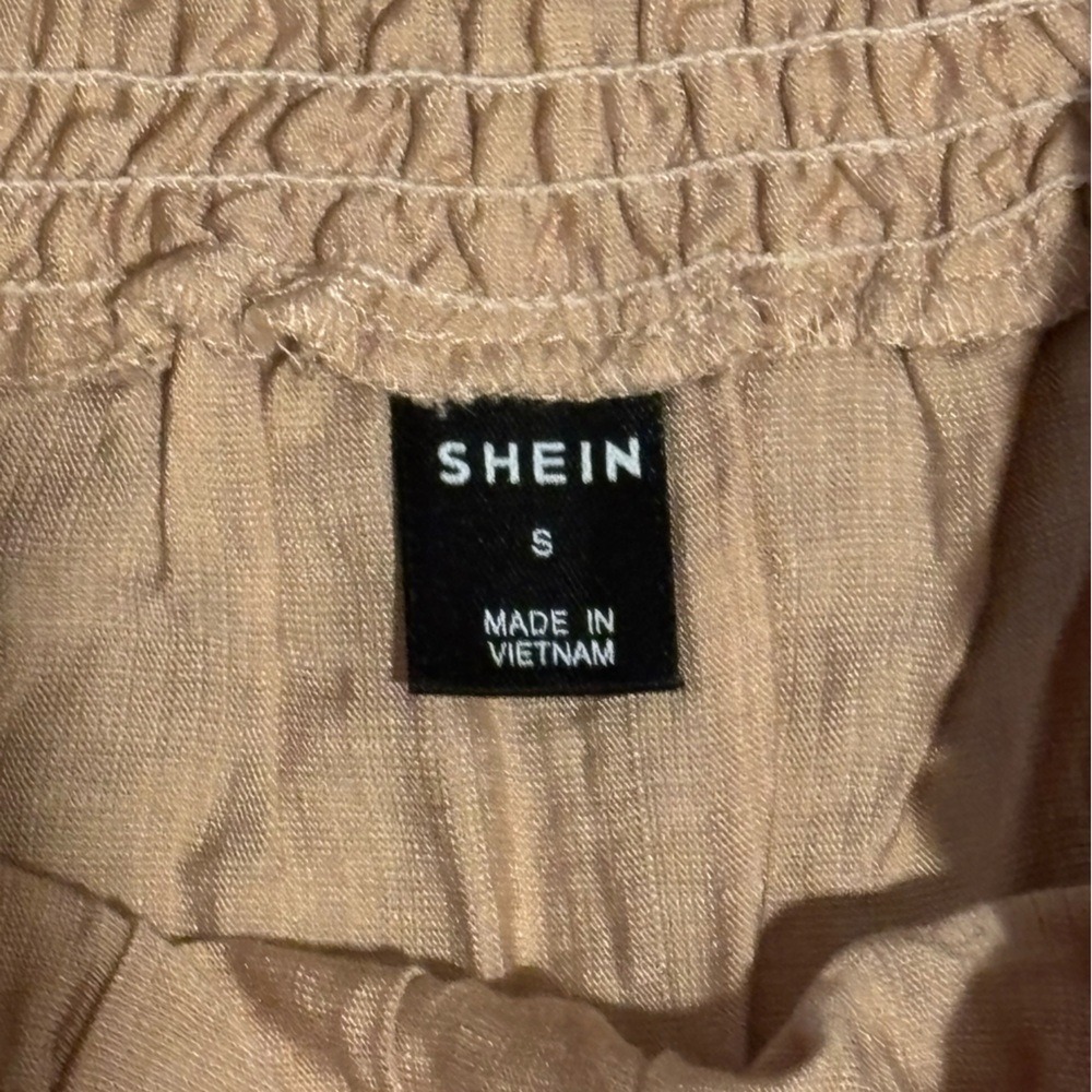 SHEIN‎ Blush Beige Ruffled Smocked Skirt - Picture 3 of 4